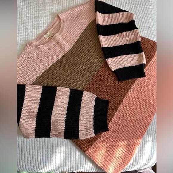 Cozy Colorblock Multicolor Striped Sweater - Picture 4 of 6